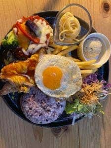 玉ねぎ倉庫跡地 志知カフェ