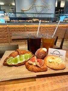 EARTH BAKERY & CAFE