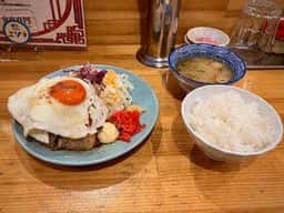 餃子とチャーシュー エソラ