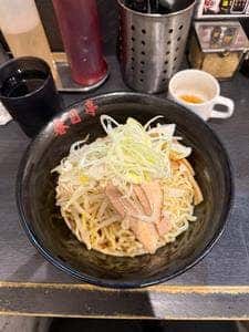 油そば 春日亭 西新宿店