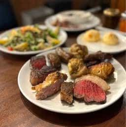 夜景 シュラスコ食べ放題 シュラスコテーブル 梅田店