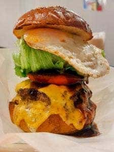 バーガーカフェ&グリル ピッコロ