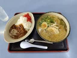 にんたまラーメン 大阪トラックステーション店