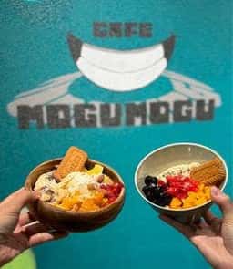 CAFE MOGU MOGU