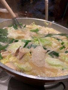 和牛もつ鍋 地鶏溶岩焼 三方
