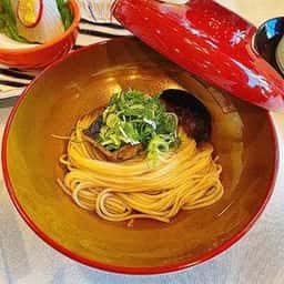 日本料理 竹生島