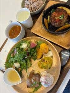 SuKuSuKu CAFE