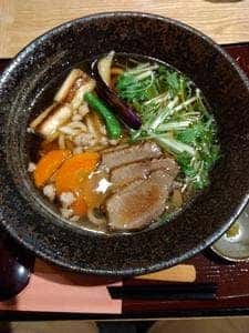 足踏みうどん 開都