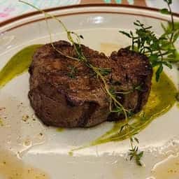 Aging beef ＆ Specialty coffee THE三本