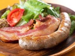 Sausage&Bar2by