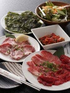 焼肉 おもに