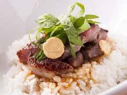 Restaurant & Bar 独