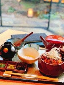 炭焼きうなぎ・かしわ 登河 池下店