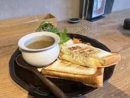 ラフ カフェ アンド ダイニングバー