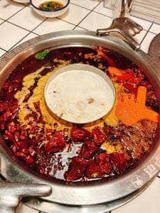 四川火鍋しゃぶしゃぶ専門店 賢合庄