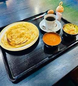 ダッカカリーハウス