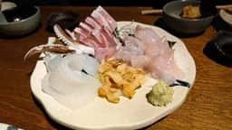 勝浦 よろず萬べぇ SAKE SAKANA