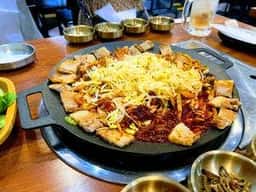 市場タッカルビ