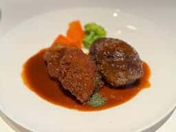 洋食黒毛和牛肉料理 びもん