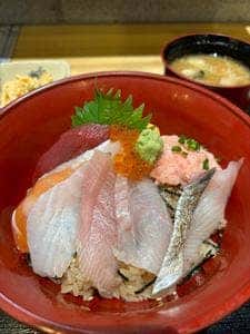 魚屋 UOTACHI