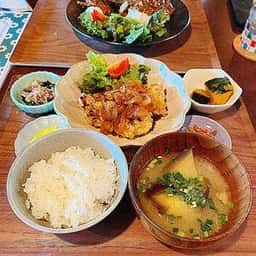 古民家レトロカフェ mona