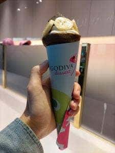 ゴディバ デザート エミテラス所沢