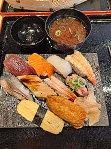 鮨 酒 肴 杉玉 綾瀬