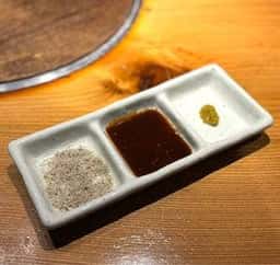 溶岩焼 岩黒 元町店