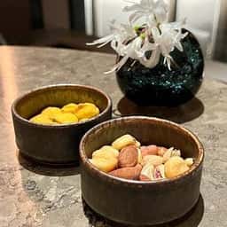 JANU BAR