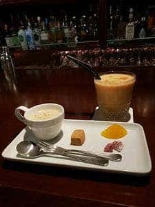 Bar 眞