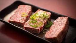 炭火焼肉 十八番