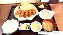 つむぎ亭。