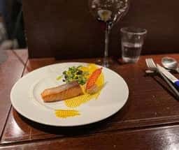 自然派ワインとフランス郷土料理 シュシュ