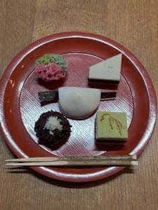 京菓子司 亀広良