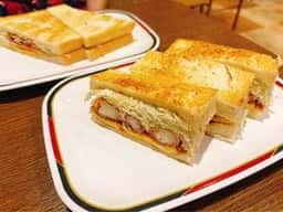 コンパル 栄西店