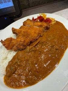 もう〜とりこ しあわせのビーフカレー 浅草中央店