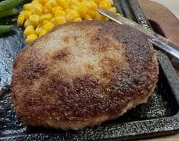 ステーキ黒べこ。