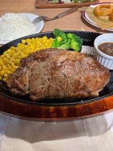 GOLD STEAK HOUSE