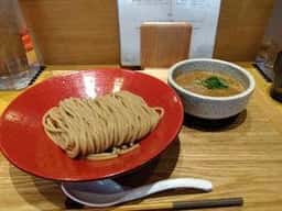 魔法つけ麺 諭吉本舗