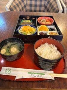 カフェ フロール