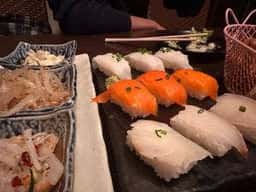 個室居酒屋 焼き鳥＆海鮮寿司食べ放題 旬香 新宿東口本店