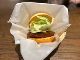フレッシュネスバーガー KITTE大阪店