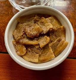 ぶた丼のとん田