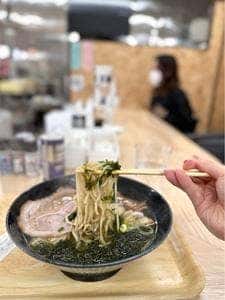 Yugawara らーめん ハチ公