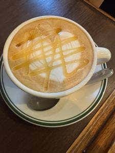 Tsûjî coffee and rice bagel