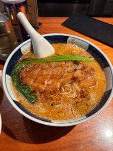 支那麺 はしご 銀座四丁目店