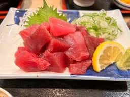 鮪小屋本店 エスカ店