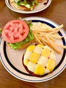 Hamburger＆CAFE BAYSIDE BASE