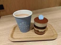 GODIVA café DIAMOR OSAKA
