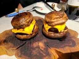 ユニバーサルスタンドコシカケ